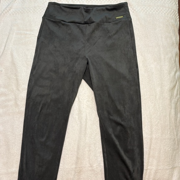 Desi Ultra Swade Lilly Pulitzer Leggings - Picture 2 of 6